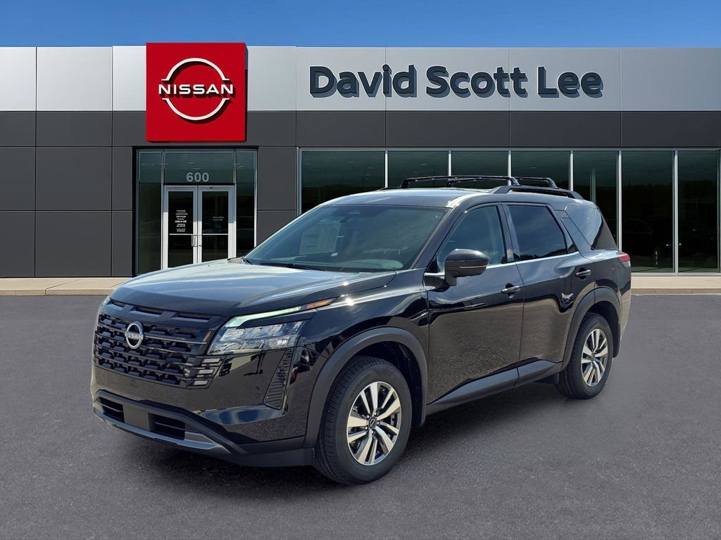 2026 Nissan Pathfinder SL 2WD's photo