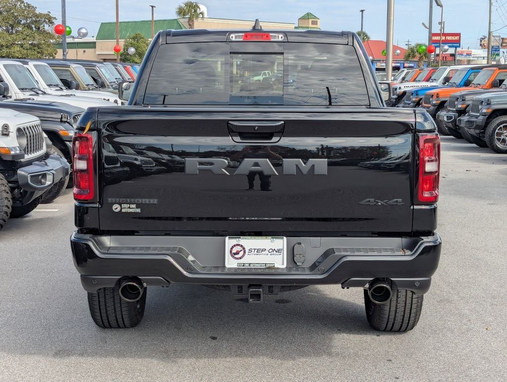 New 2026 Diamond Black Crystal Pearl-Coat Exterior Paint Ram Big Horn/Lone Star image 6