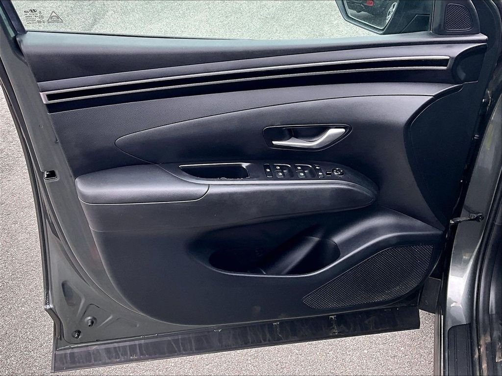 Used 2022 Amazon Gray Hyundai SEL image 9