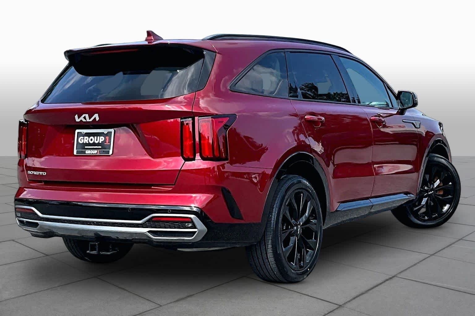 Used 2023 Passion Red Kia SX image 13