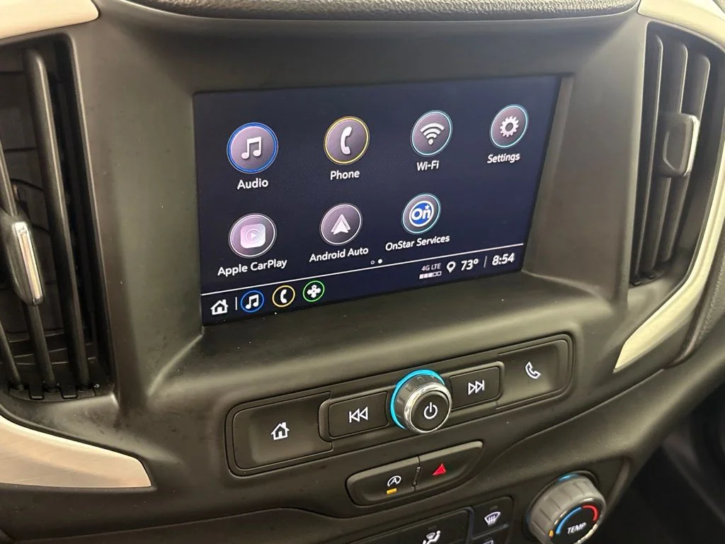 Used 2024 White GMC SLE image 36