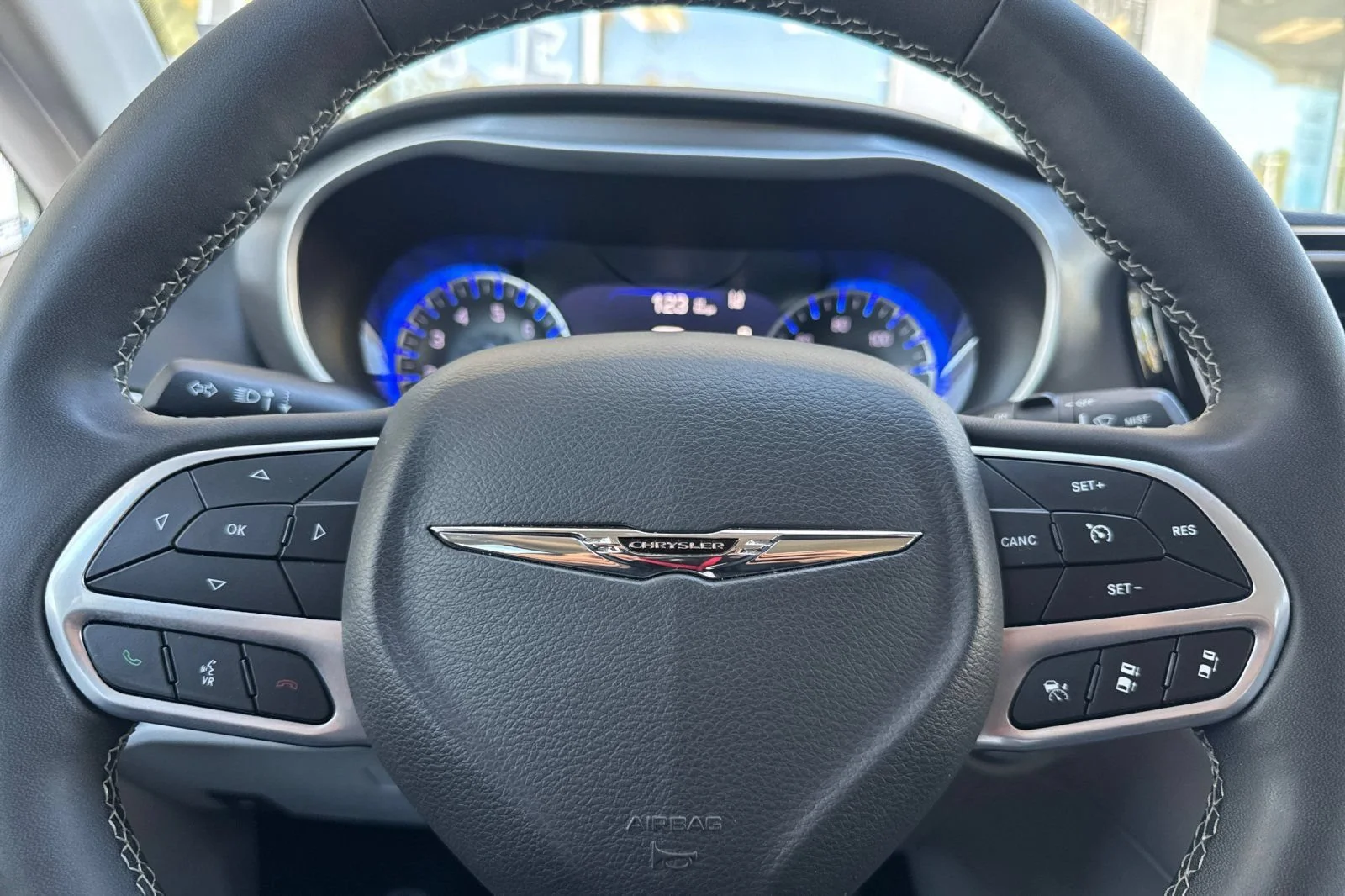 2024 Chrysler Pacifica Touring L - Photo 26