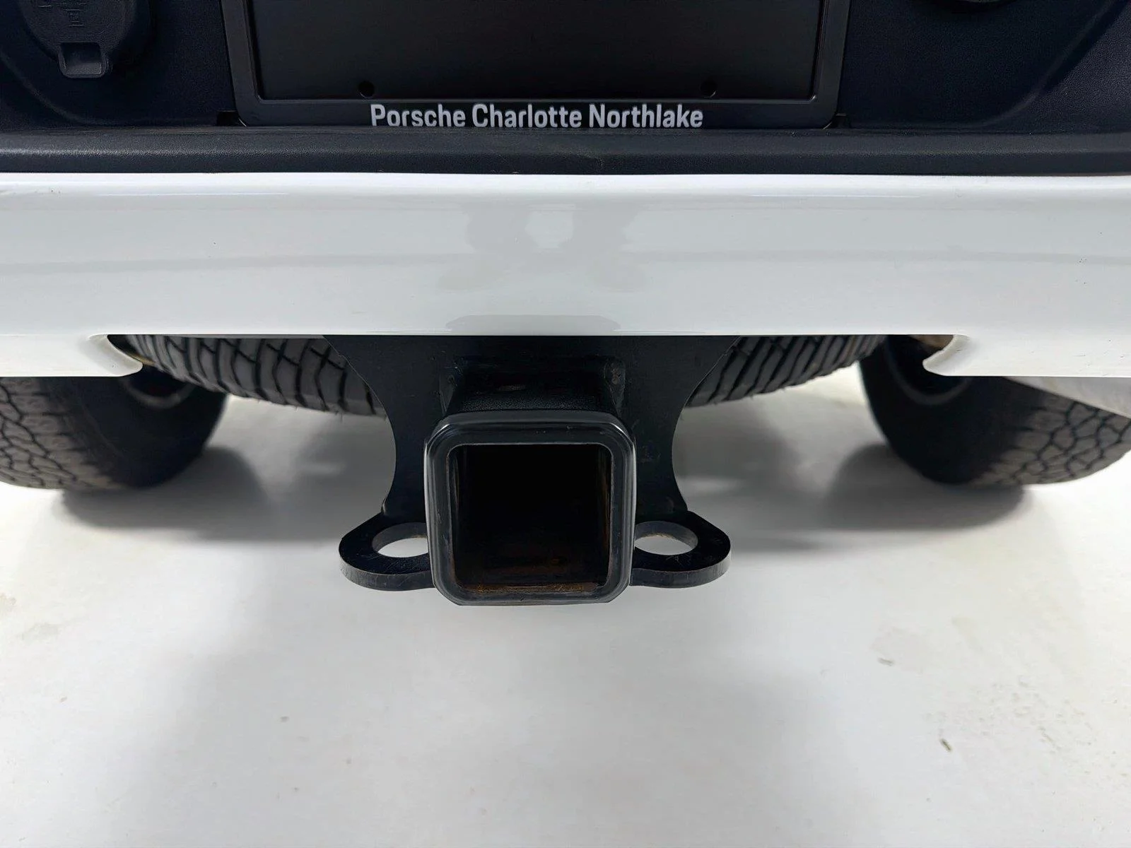 Used 2024 Summit White GMC AT4 image 25