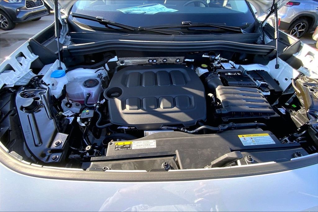 New 2026 Pure White Volkswagen 2.0T SE image 12