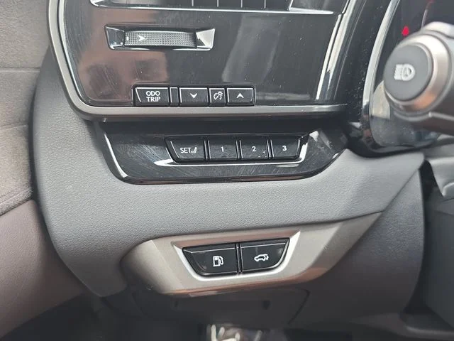 Used 2023 Iridium Lexus 350h Luxury image 25