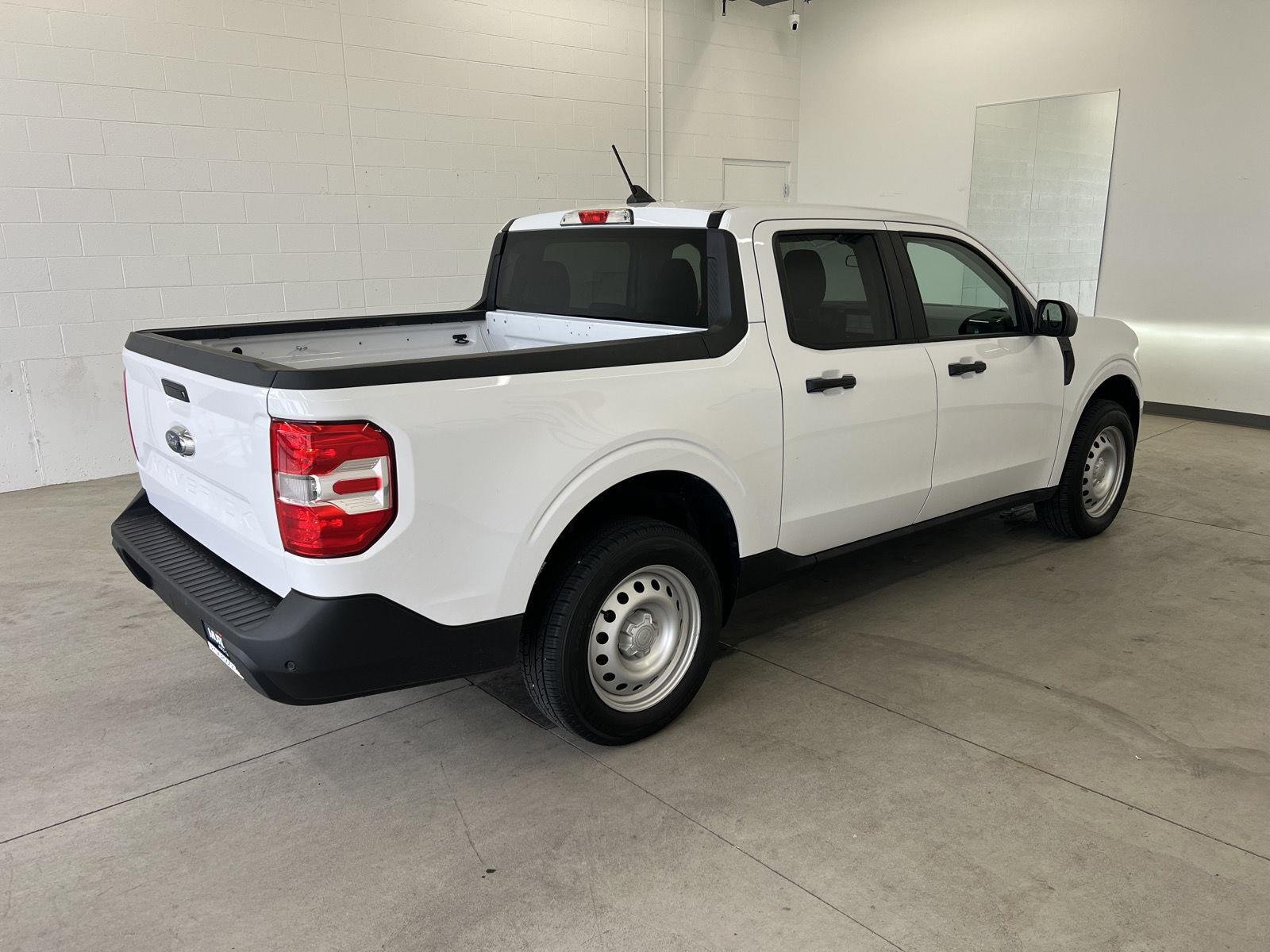 Used 2024 Oxford White Ford XL image 4