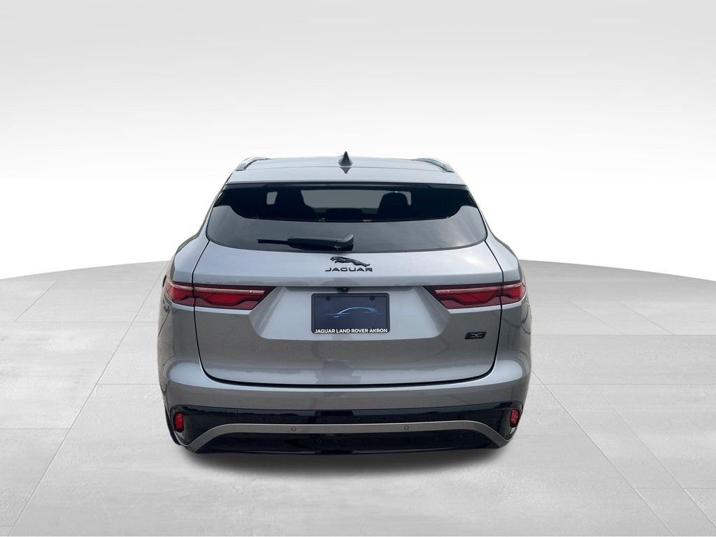 New 2026 Eiger Grey Jaguar P250 R-Dynamic S image 4