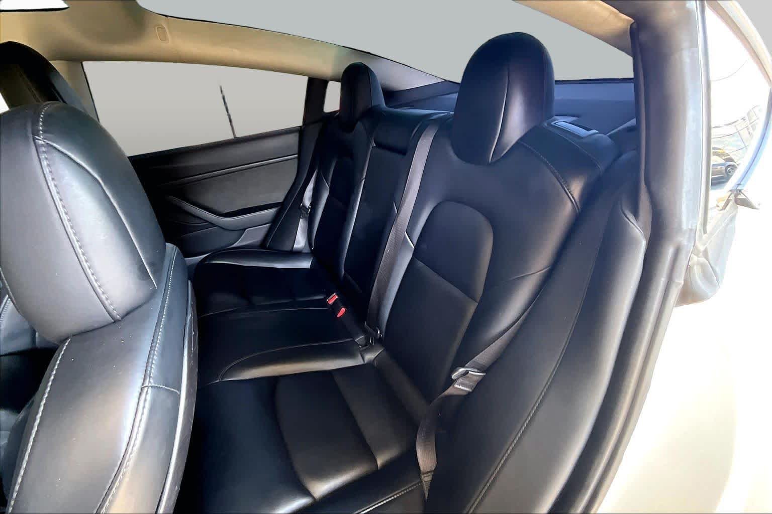 Used 2019 Pearl White Multi-Coat Tesla Standard Range Plus image 20