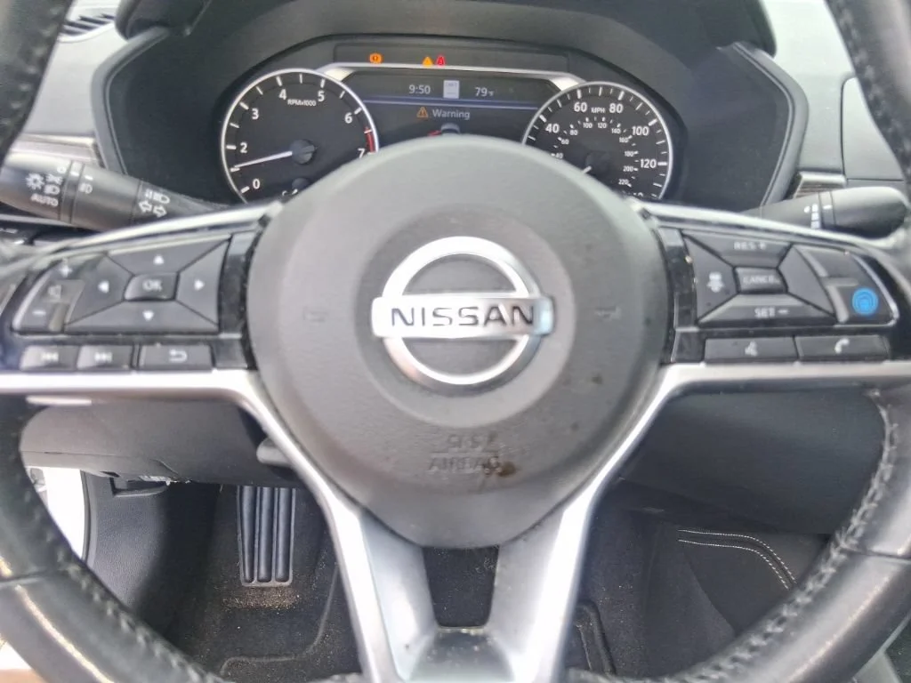 Used 2019 L-gy Nissan 2.5 Platinum image 12