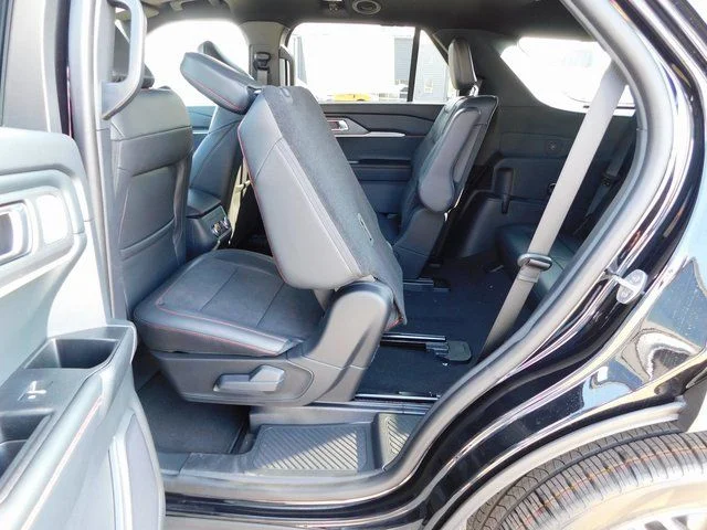 New 2026 Agate Black Metallic Ford ST image 33