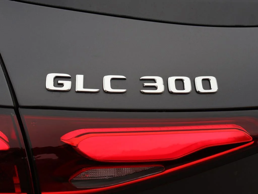 New 2026 MANUFAKTUR exclusive graphite grey magno Mercedes-Benz GLC 300 image 50