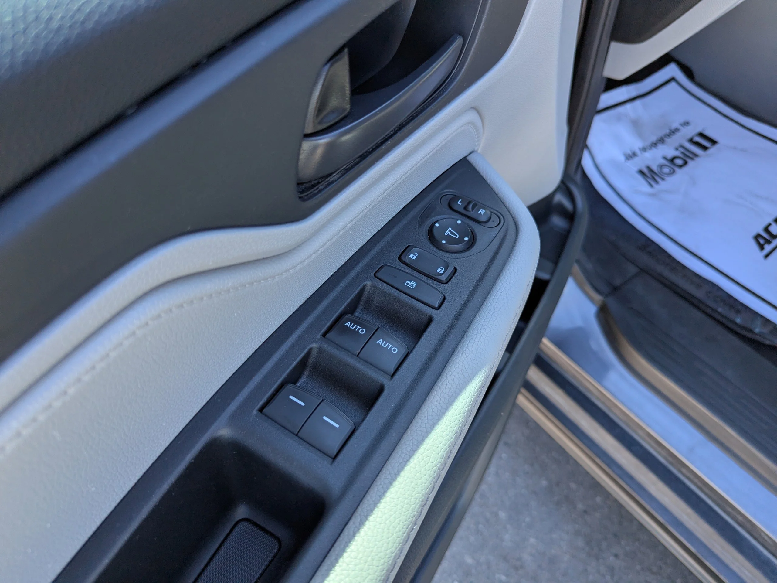 Used 2018 Charcoal Honda LX image 11