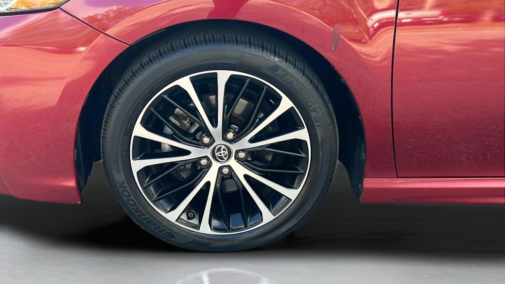 Used 2018 Red Toyota SE image 25