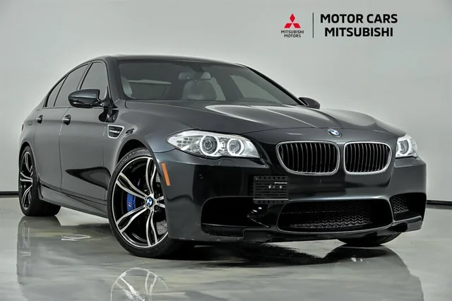 2013 BMW M5 