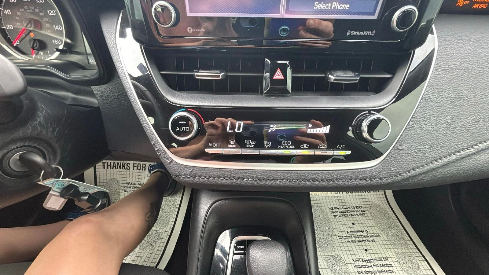 2022 Toyota Corolla SE - Photo 22