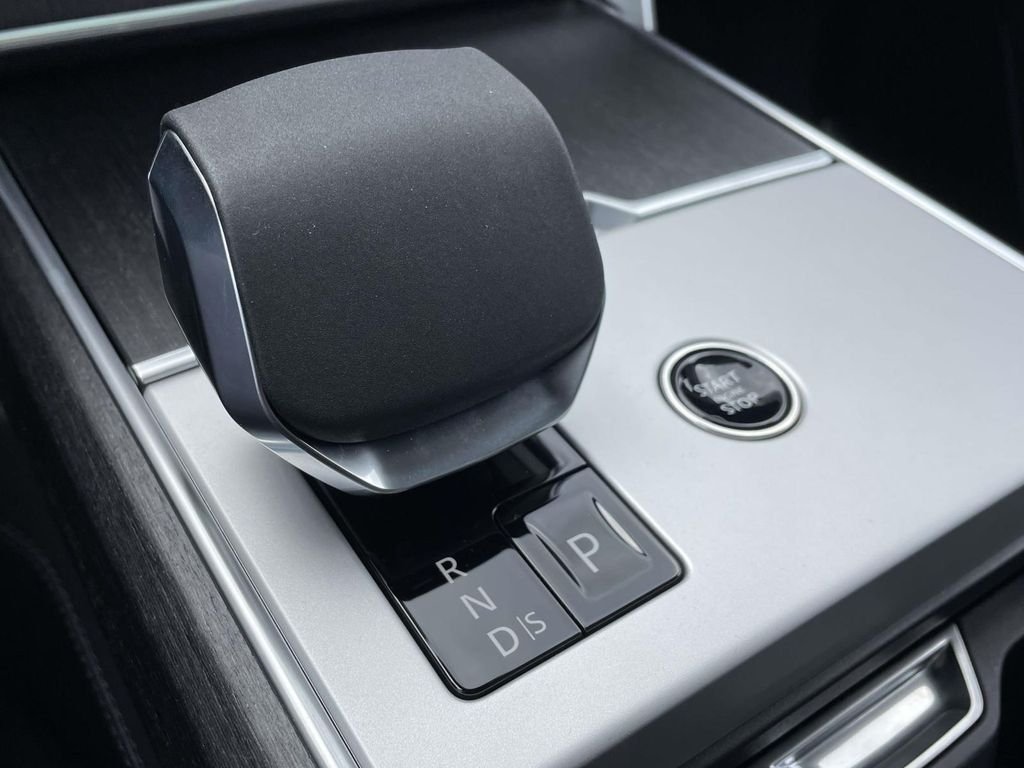 New 2026 Batumi Gold Land Rover SE image 30