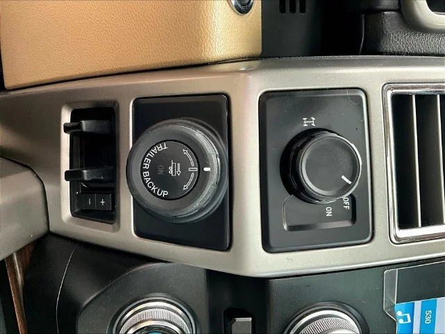 Used 2016 Brown Ford Lariat image 9