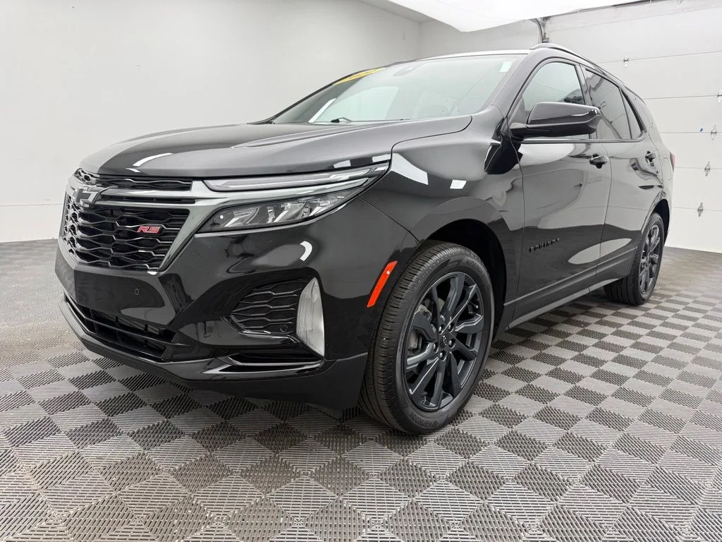 Used 2022 Black Chevrolet RS image 2