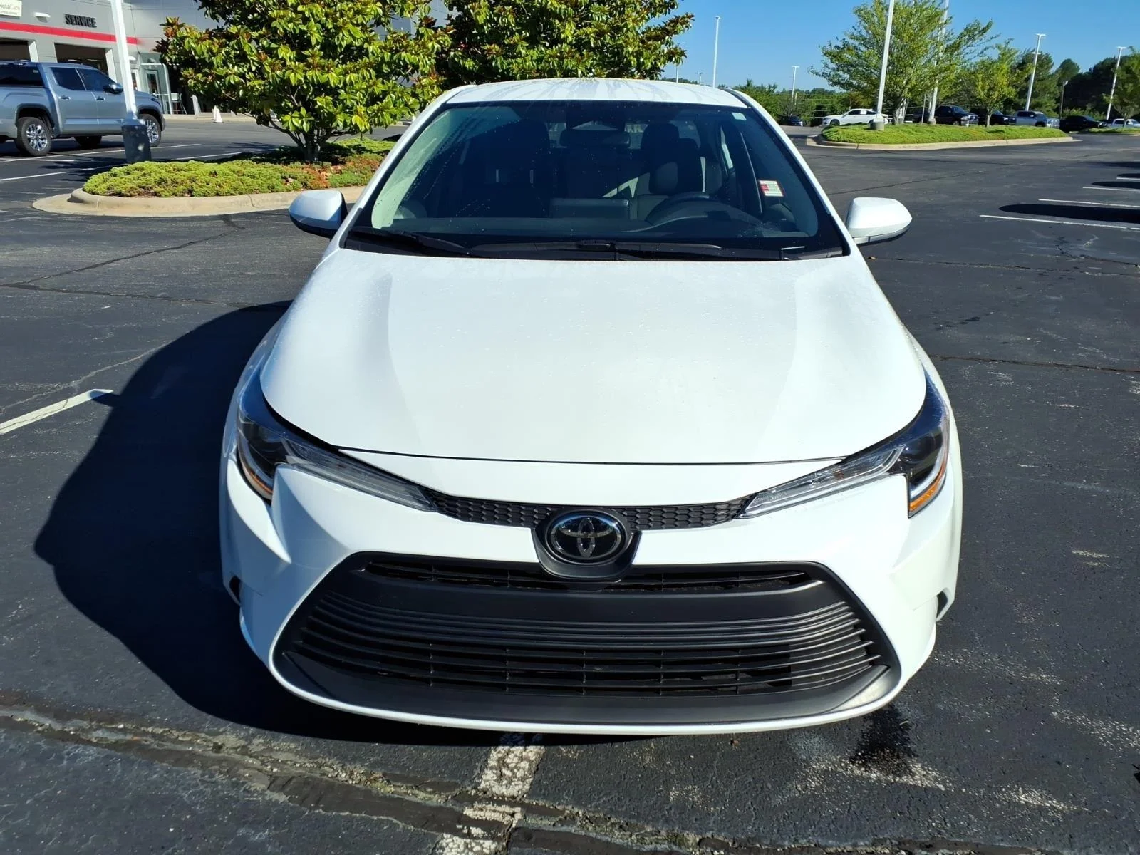 Used 2026 Wind Chill Pearl Toyota LE image 7