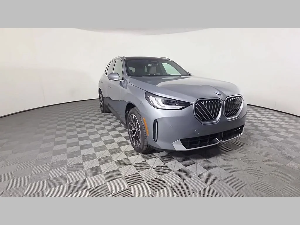 Used 2025 Skyscraper Gray Metallic BMW 30 xDrive image 51