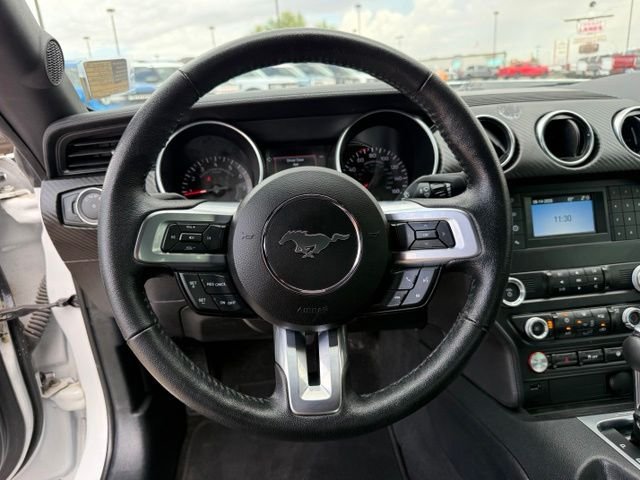 2023 Ford Mustang EcoBoost - Photo 16
