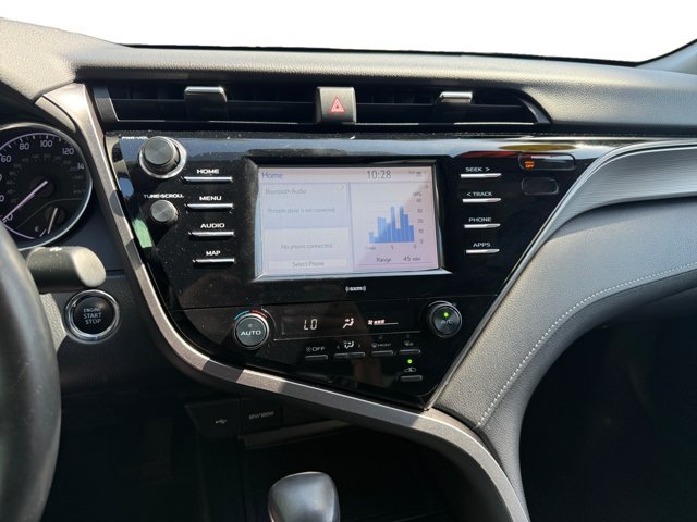 Used 2020 Super White Toyota SE image 12