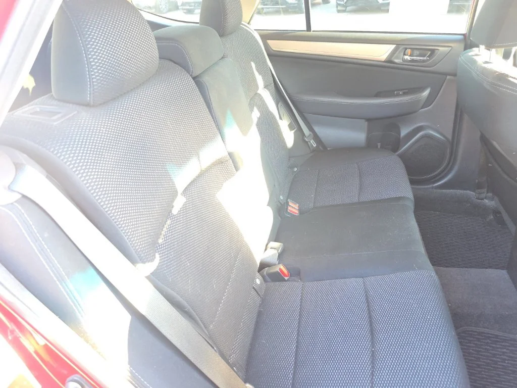 Used 2015 Red Subaru 2.5i Premium image 8