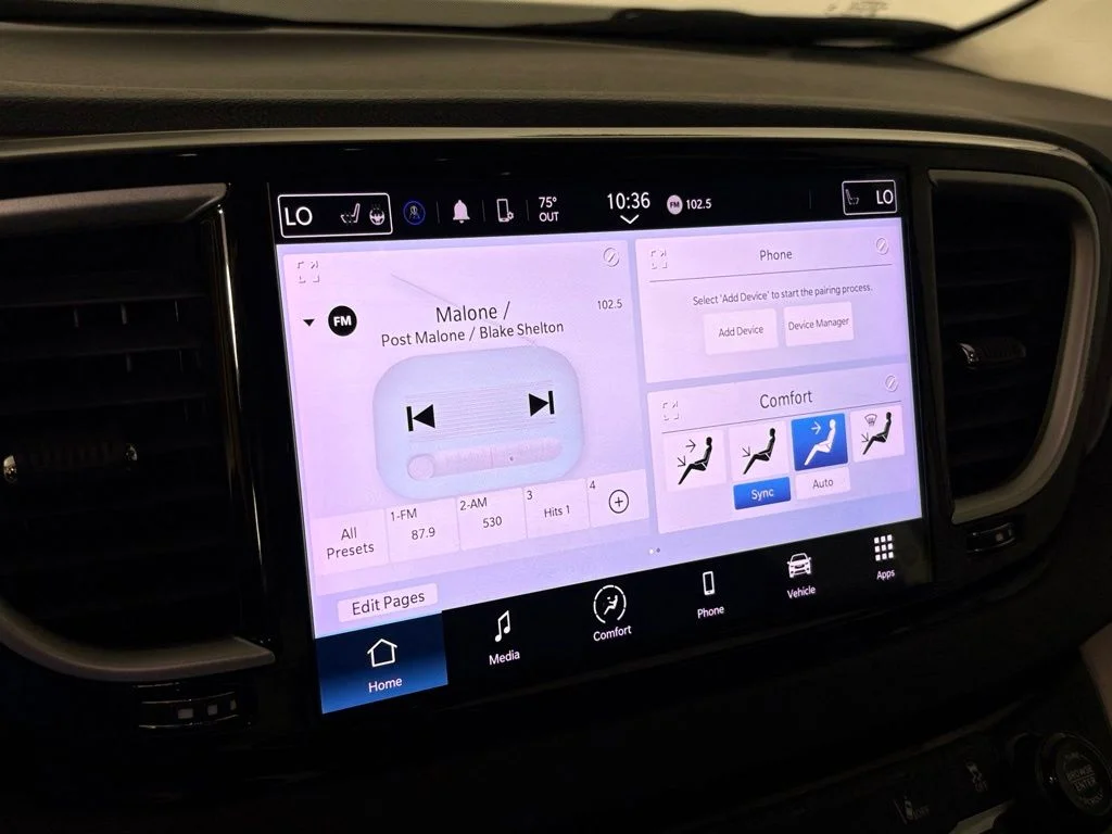 Used 2023 Black Chrysler Touring L image 24