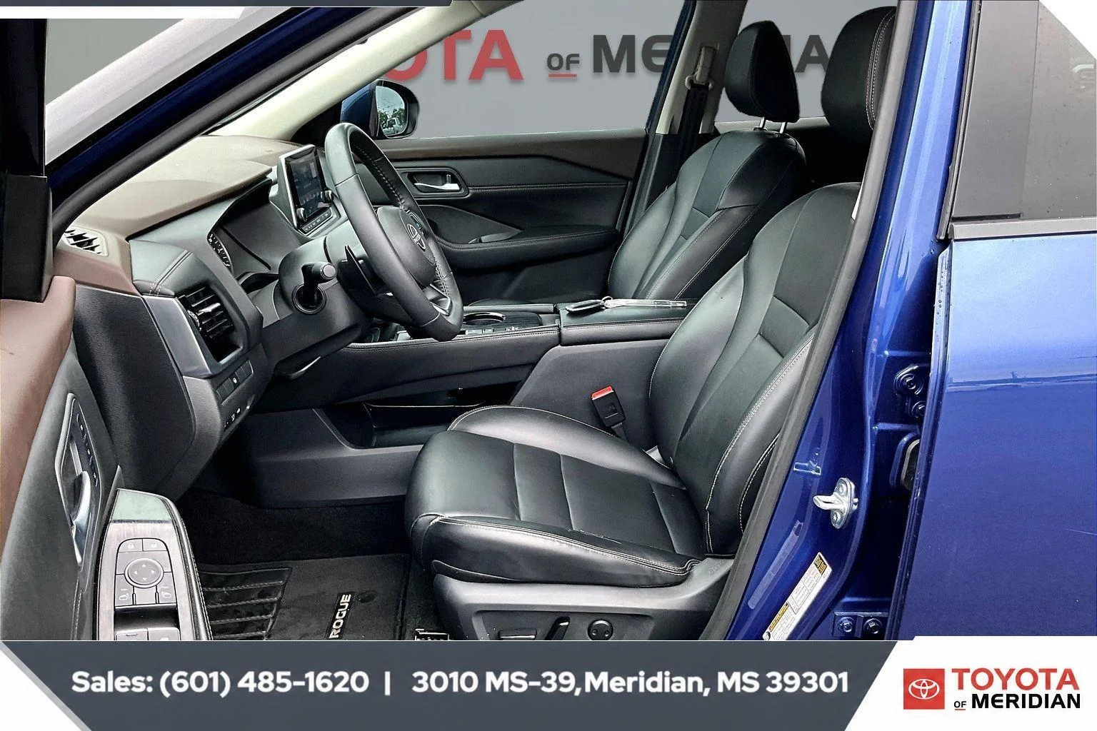 Used 2023 Caspian Blue Metallic Nissan SL image 18