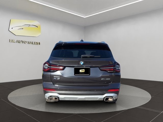 Used 2023 Dark Graphite Metallic BMW xDrive30i image 6