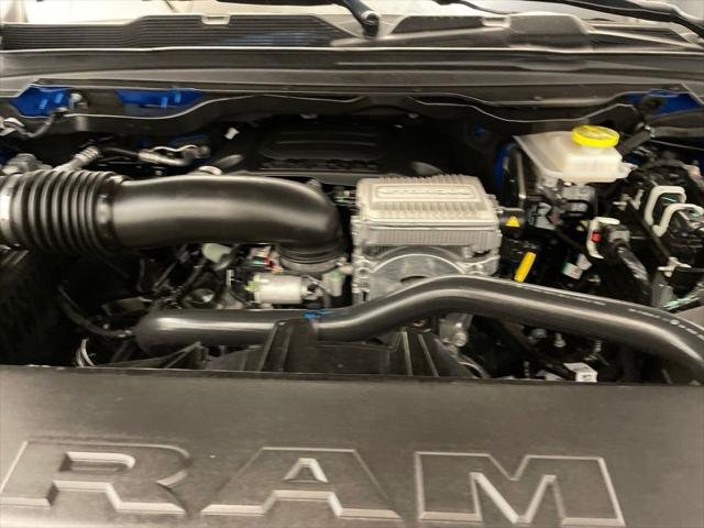 New 2026 Hydro Blue Pearl-Coat Exterior Paint RAM BIG HORN image 19
