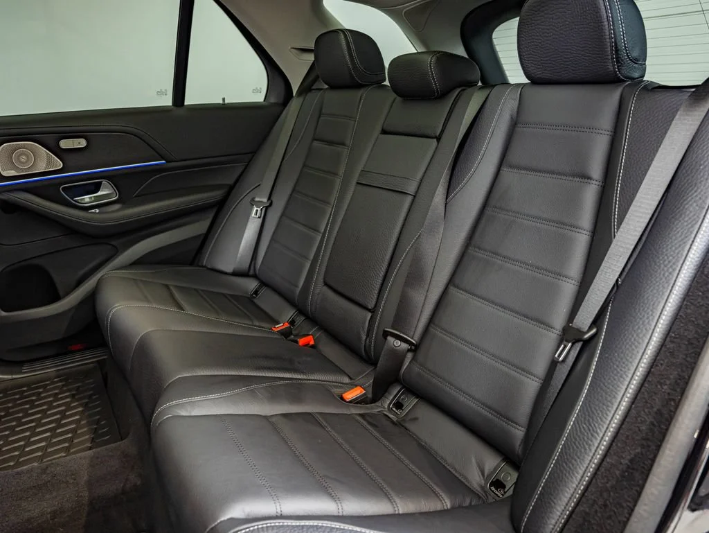 Certified Used 2025 Obsidian Black Mercedes-Benz GLE 580 image 38