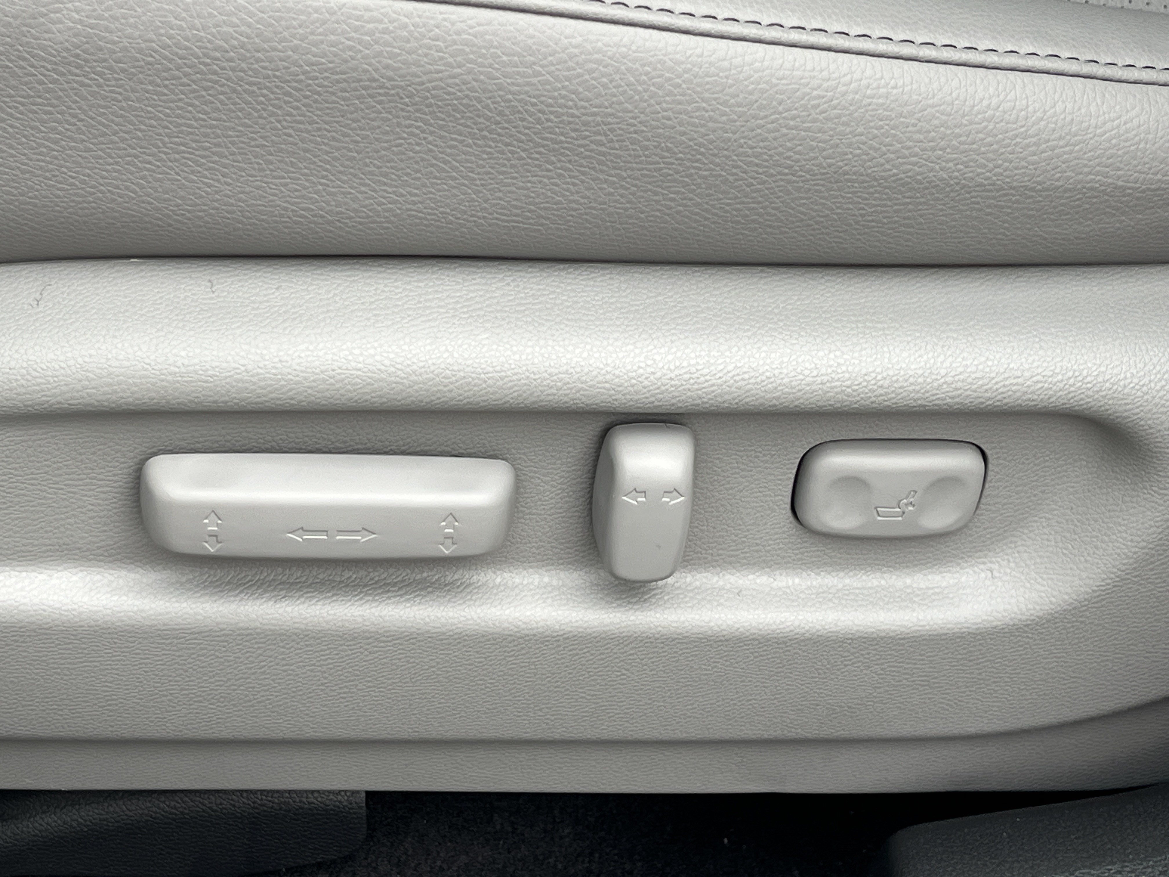New 2026 Platinum White Pearl Honda RTL image 18
