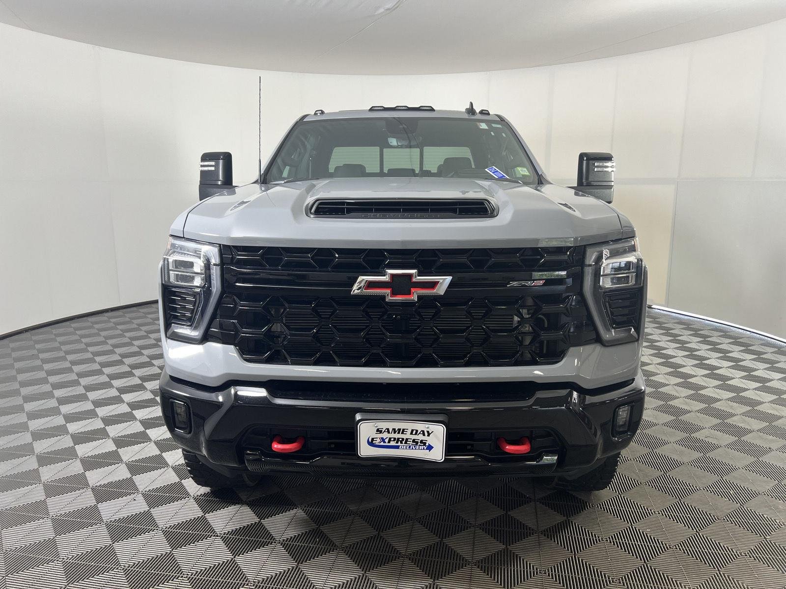 Used 2024 Slate Gray Metallic Chevrolet ZR2 image 32