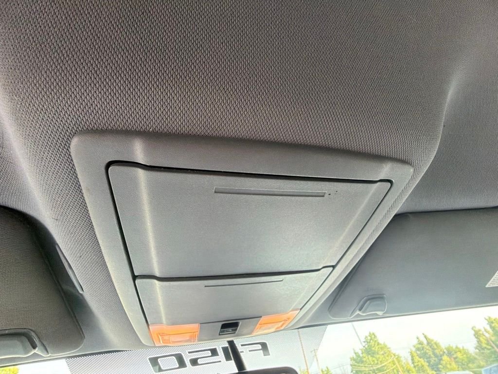 Used 2011 Silver Ford XLT image 23