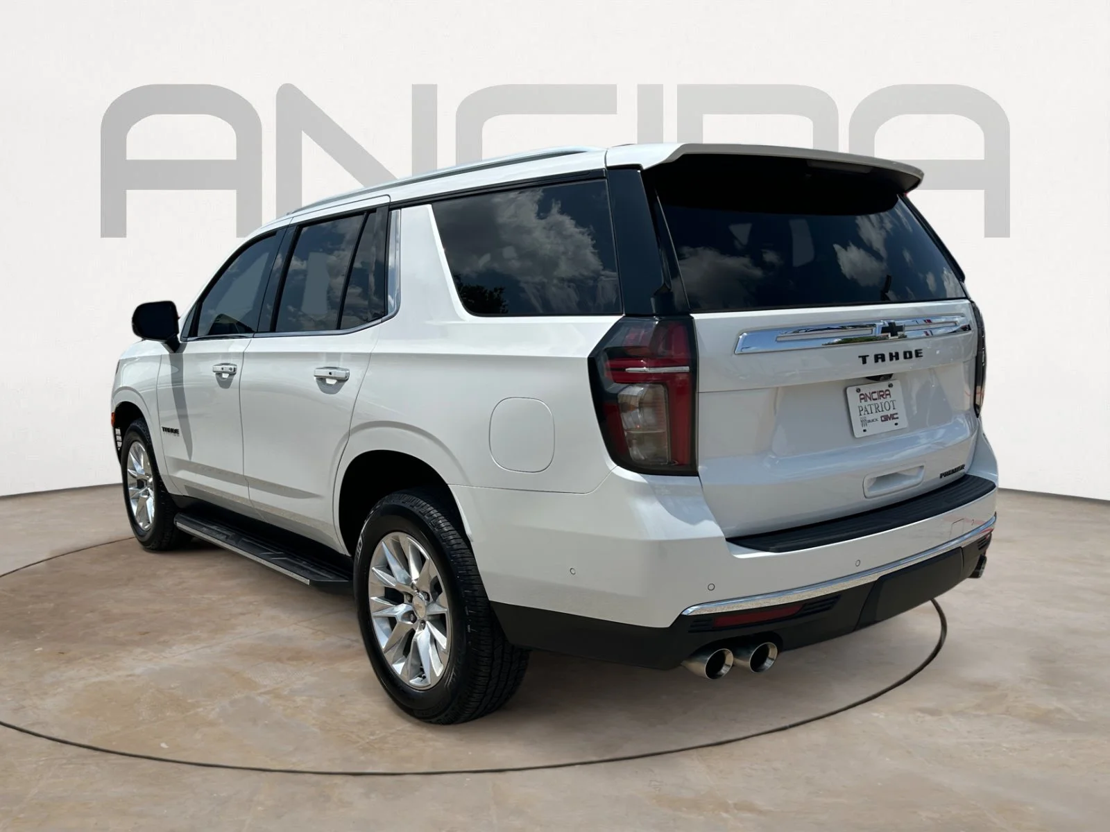 Used 2023 Iridescent Pearl Tricoat Chevrolet Premier image 8