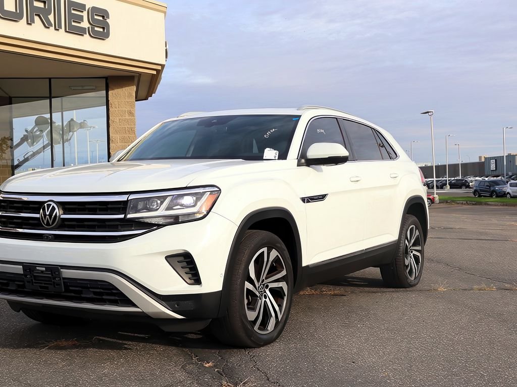 2020 Volkswagen Atlas Cross Sport V6 SEL Premium photo 2