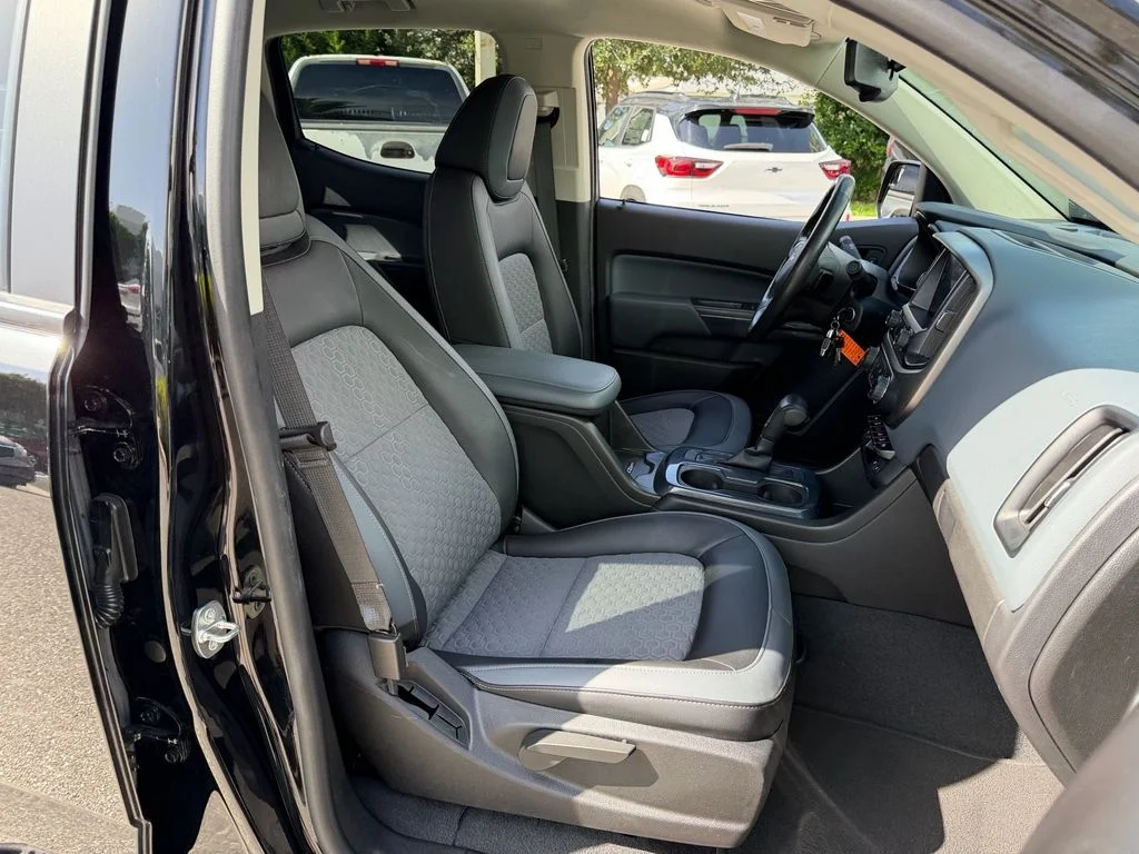 Certified Used 2021 Black Chevrolet Z71 image 18