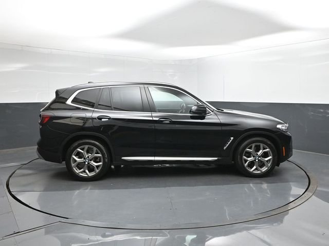 Used 2024 Black BMW sDrive30i image 11