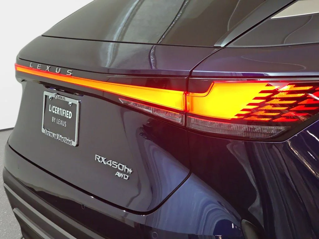 Certified Used 2025  Lexus 450h+ Luxury image 33