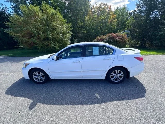 Used 2012 White Honda SE image 6