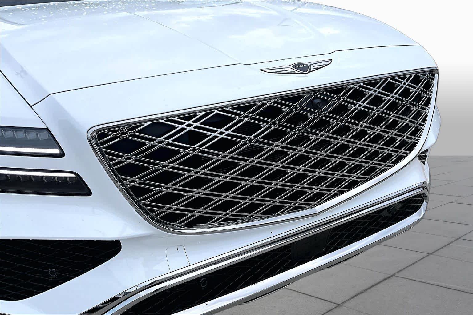 Used 2026 Alta White Genesis 2.5T Prestige image 29