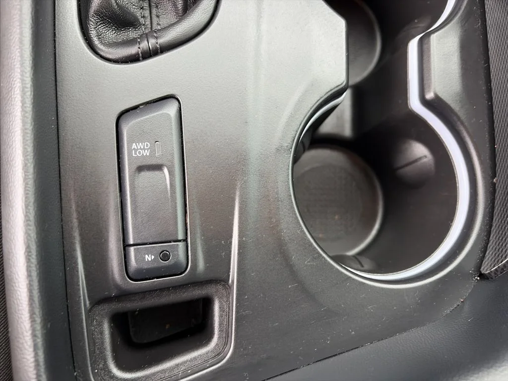 Used 2025 White Dodge R/T image 27