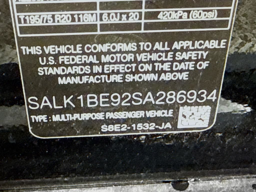 Certified Used 2025 Black Land Rover Autobiography image 36