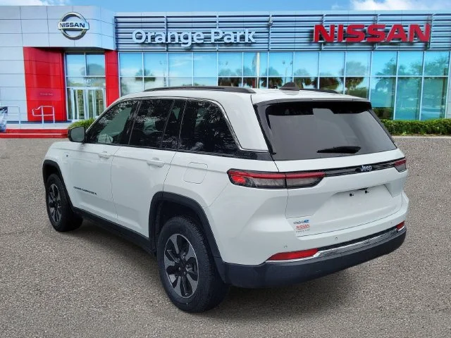 Used 2024 White Jeep 4xe image 3