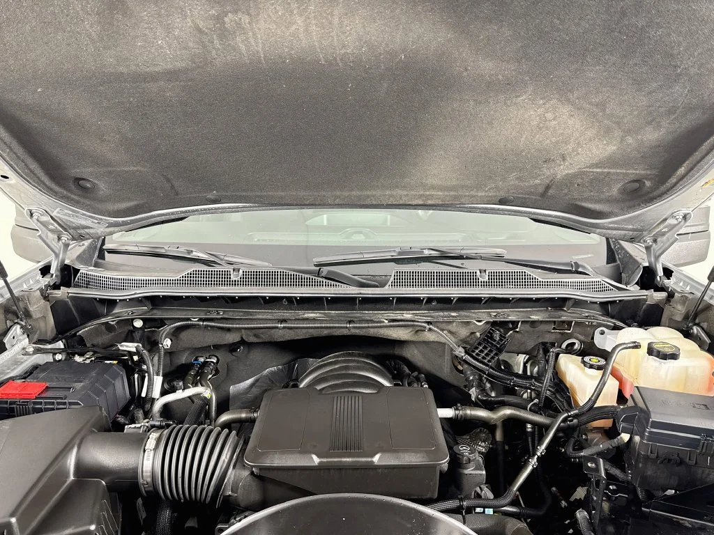 Used 2025 Gray Chevrolet Custom image 36