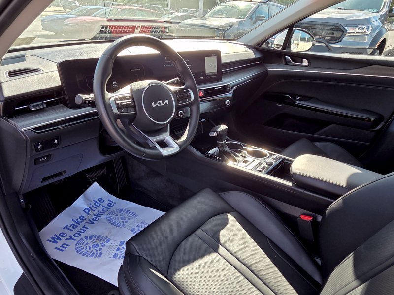 Used 2026 White Kia EX image 22