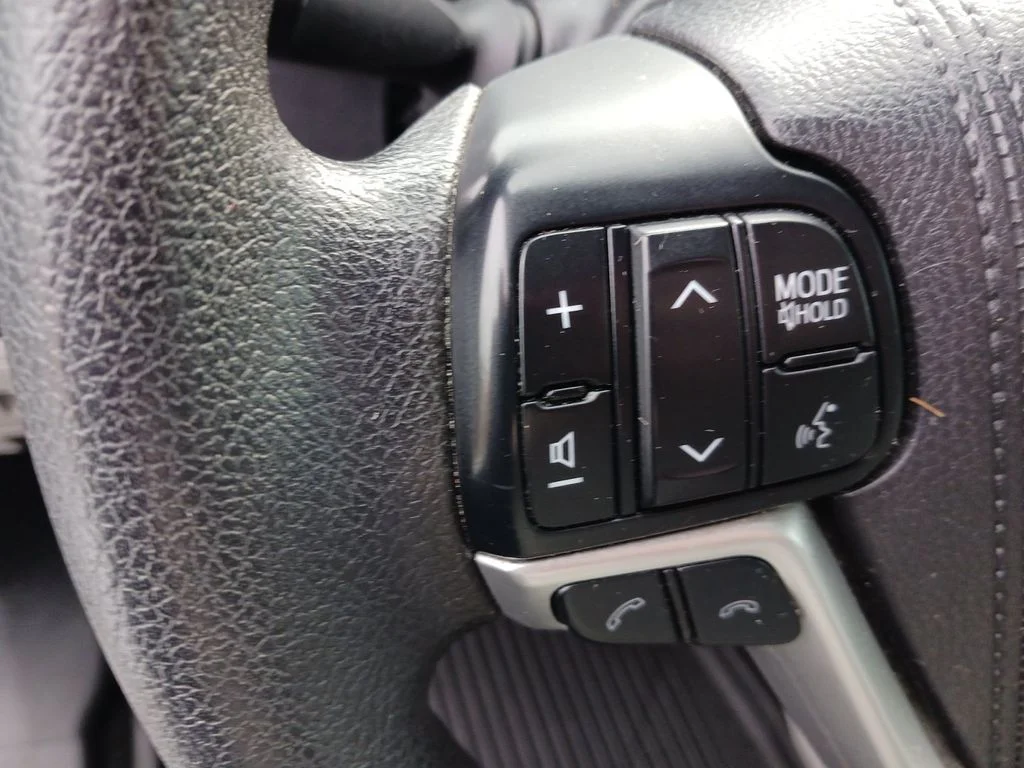 Used 2017 Gray Toyota LE image 33