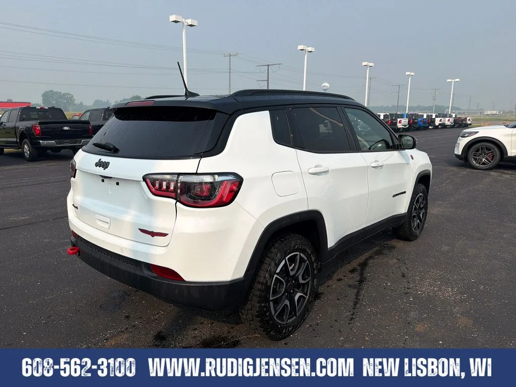 Used 2025 White Jeep Trailhawk image 5