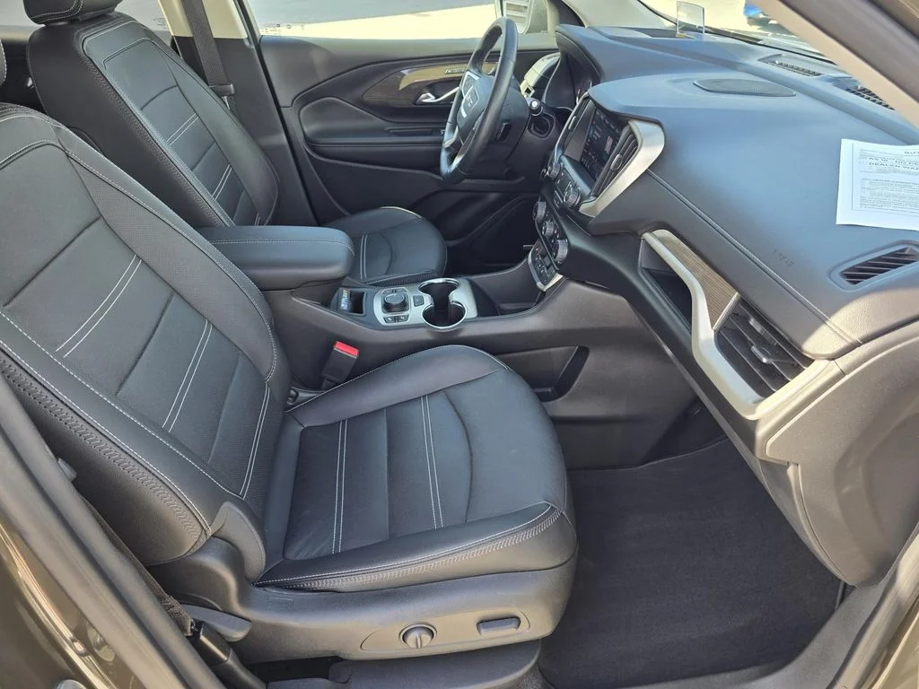 Used 2023 Deep Bronze Metallic GMC Denali image 24